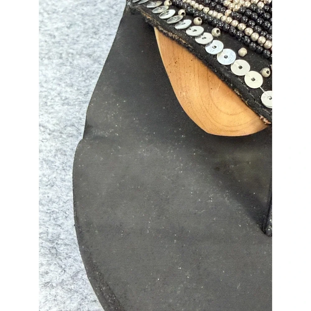 Yellow Box "Desiree" Black Sequin-Embellished Wedge Flip Flop Women's 9M - Picture 4 of 7